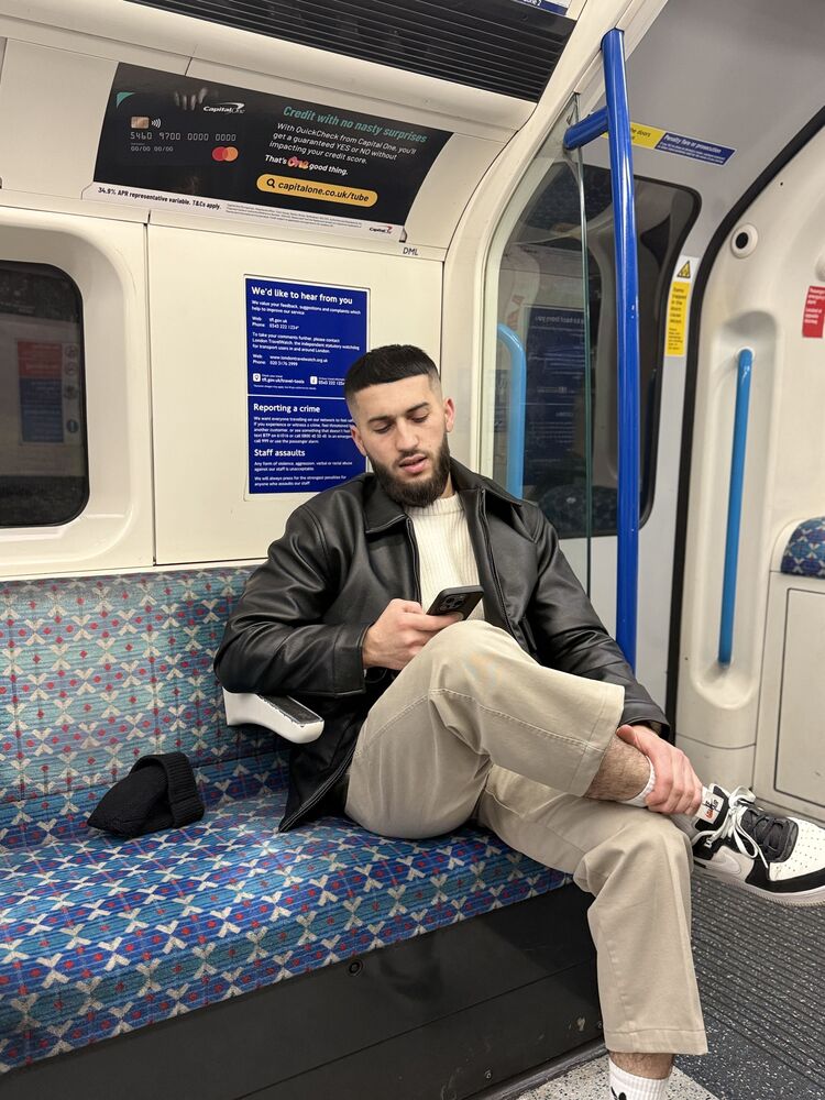  48625946  Abu, 25 ,    North Finchley