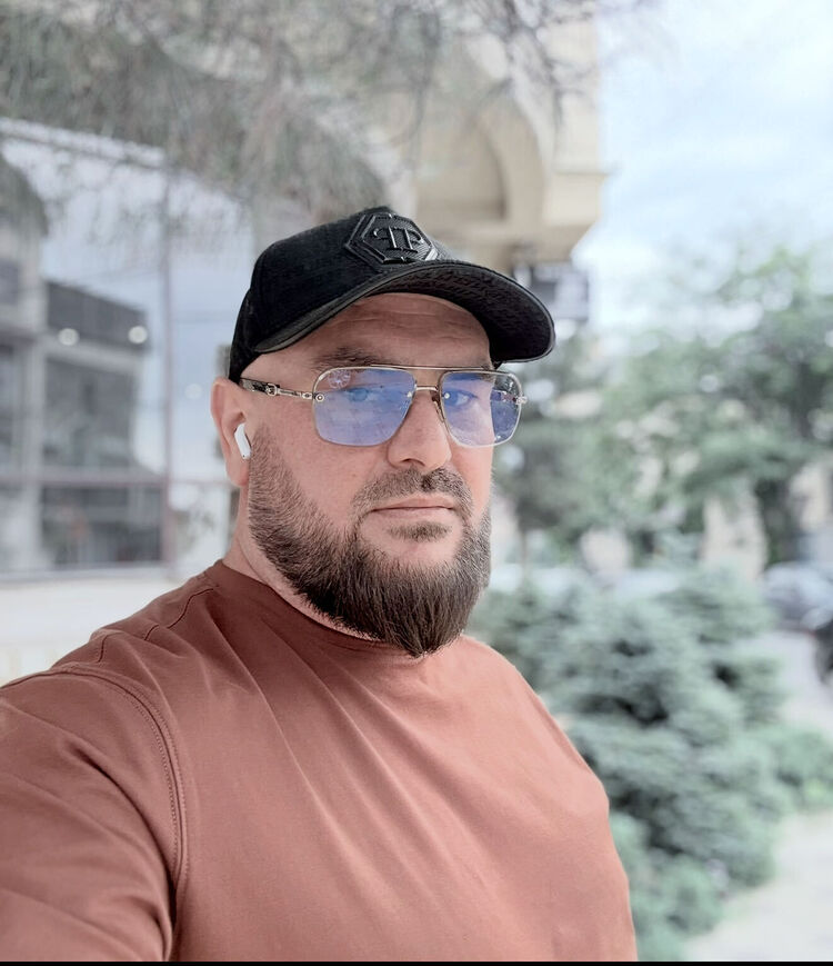  53963076  Ruslan, 40 ,    