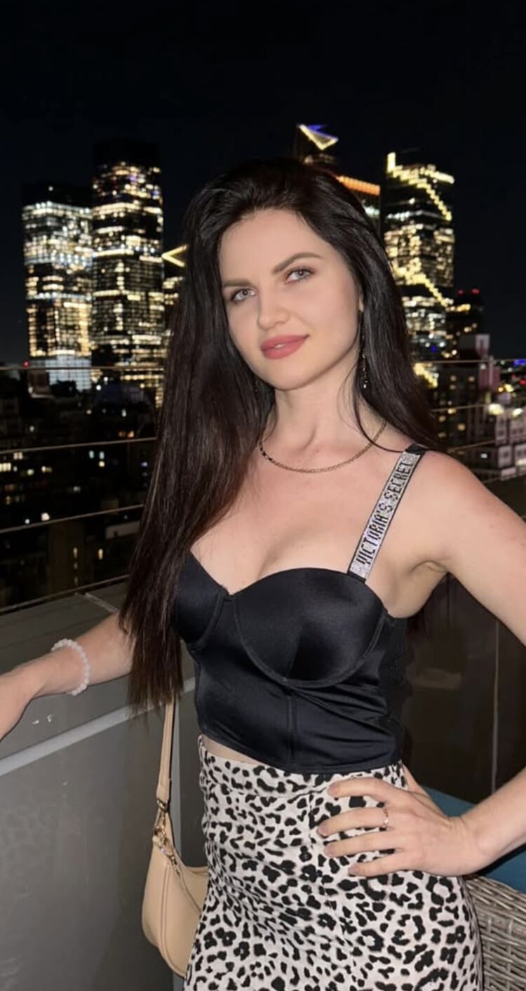 ���������� Hollywood, ���� ������� Lera, 30 ���, ������������ ��� ������, ����� � ���������