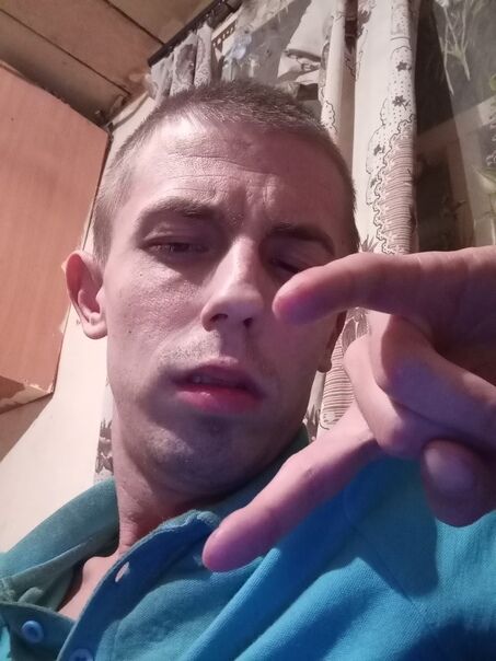  ,   Anton, 28 ,   ,   
