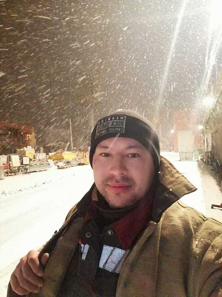  --,   , 44 ,   c 