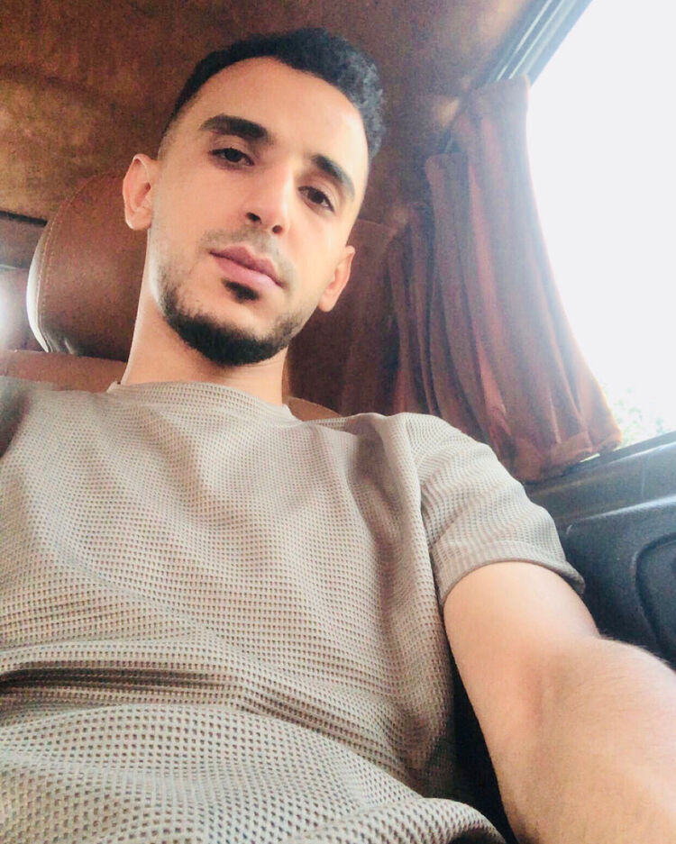  53059946  Ahmed, 25 ,    