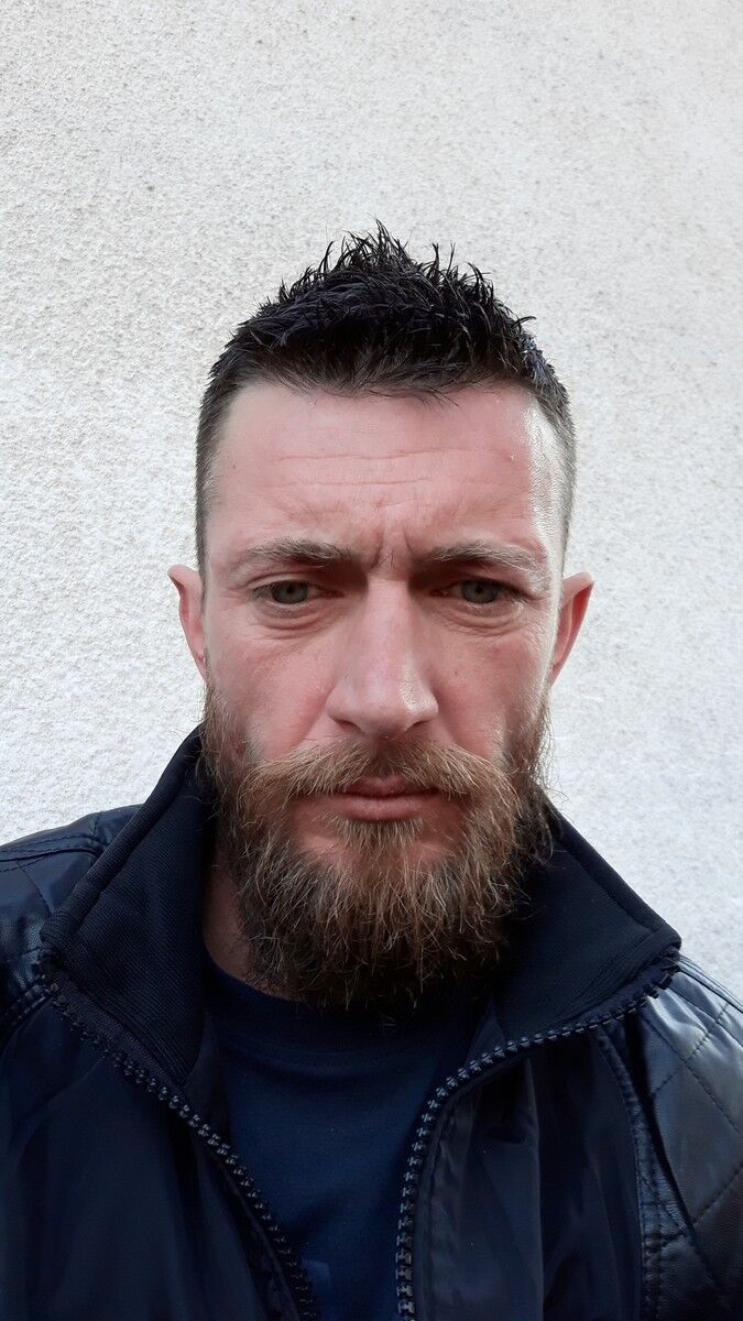  15698956  Dave, 43 ,    Tetovo