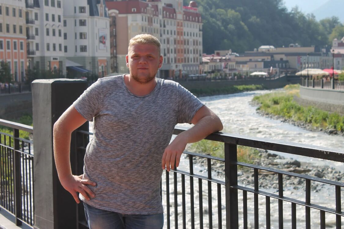  27869166  Vitalik, 29 ,    