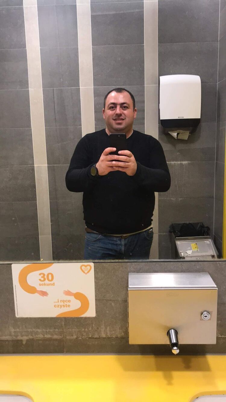  25110536  Giorgi, 35 ,    
