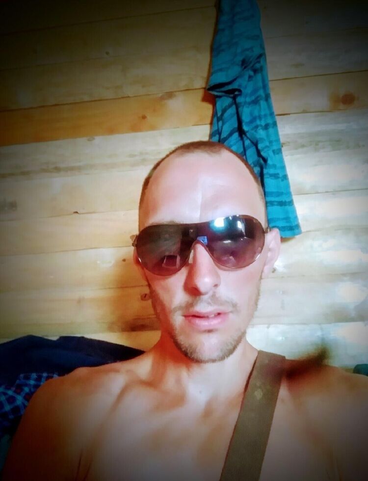  ,   Aleks, 39 ,   ,   