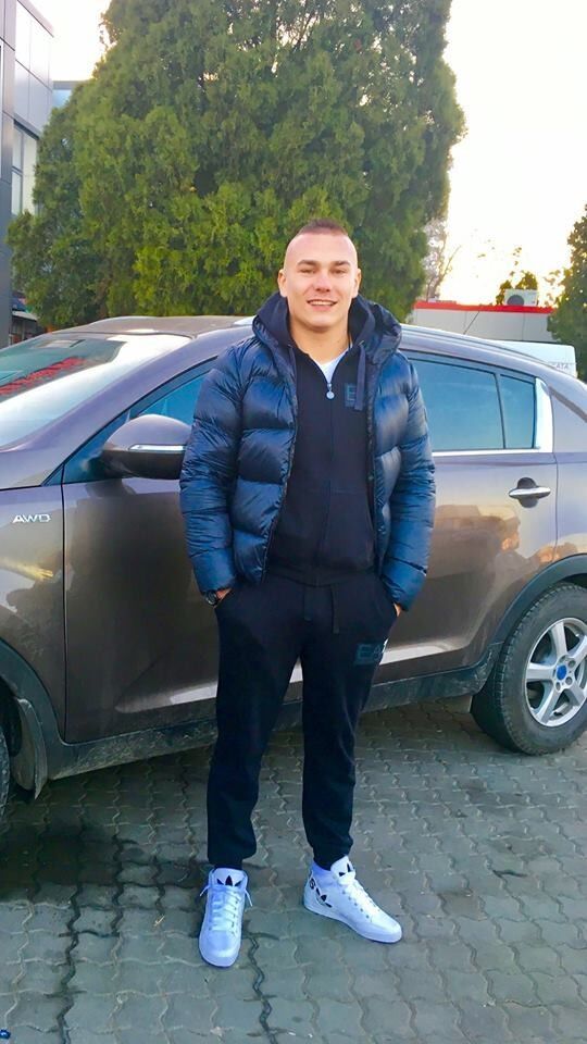  ,   Serj, 37 ,   ,   , c , 