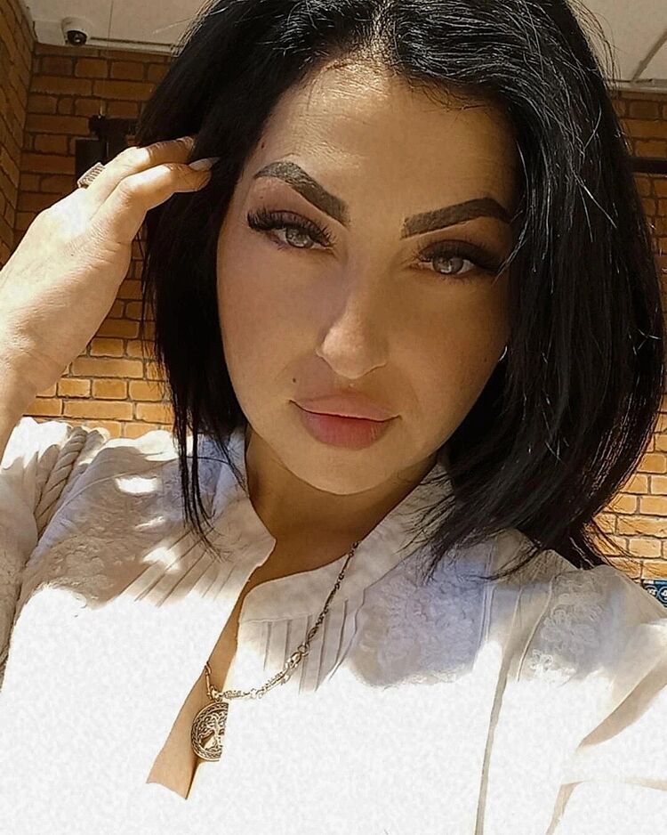  ,   Karina, 41 ,   ,   