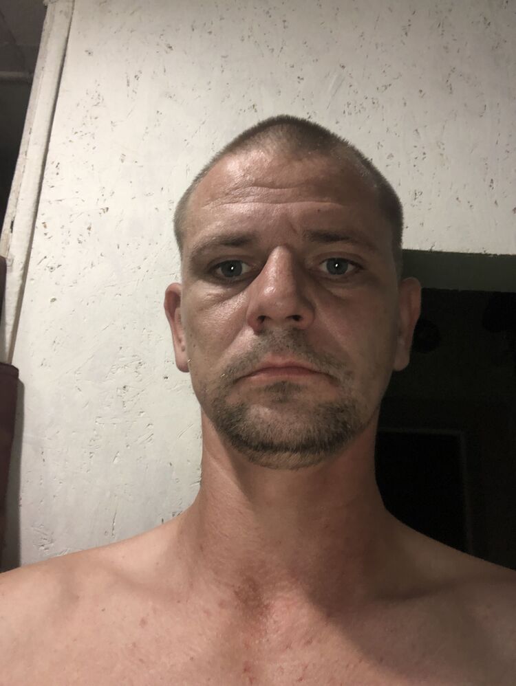  46002596  , 37 ,    