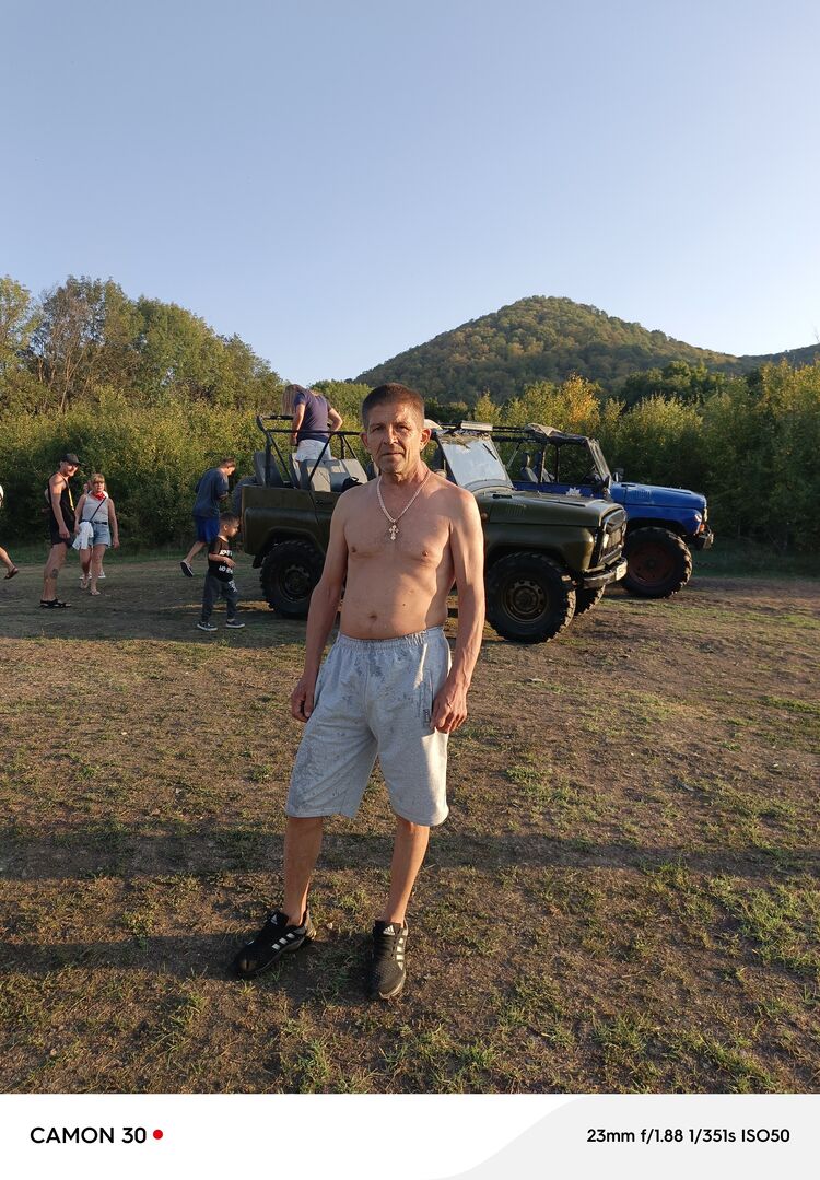 47816456  Alexander, 59 ,    