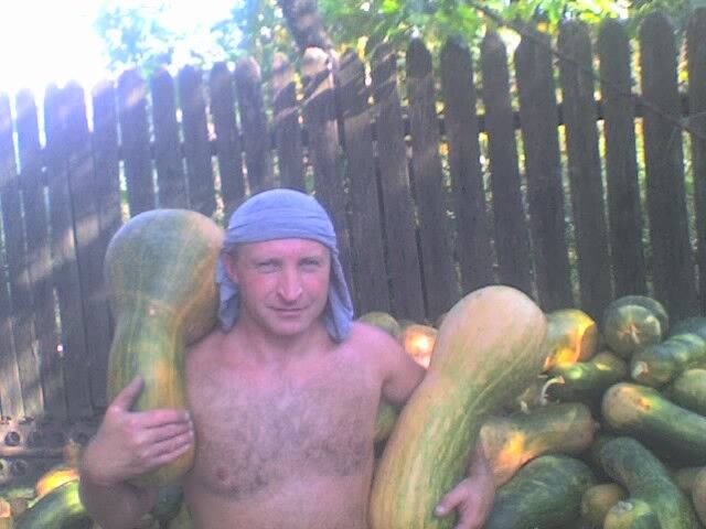  ,   Nik, 54 ,   
