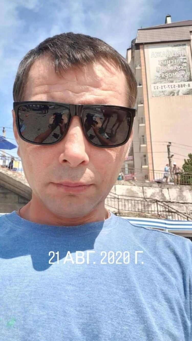  49703586  , 46 ,    