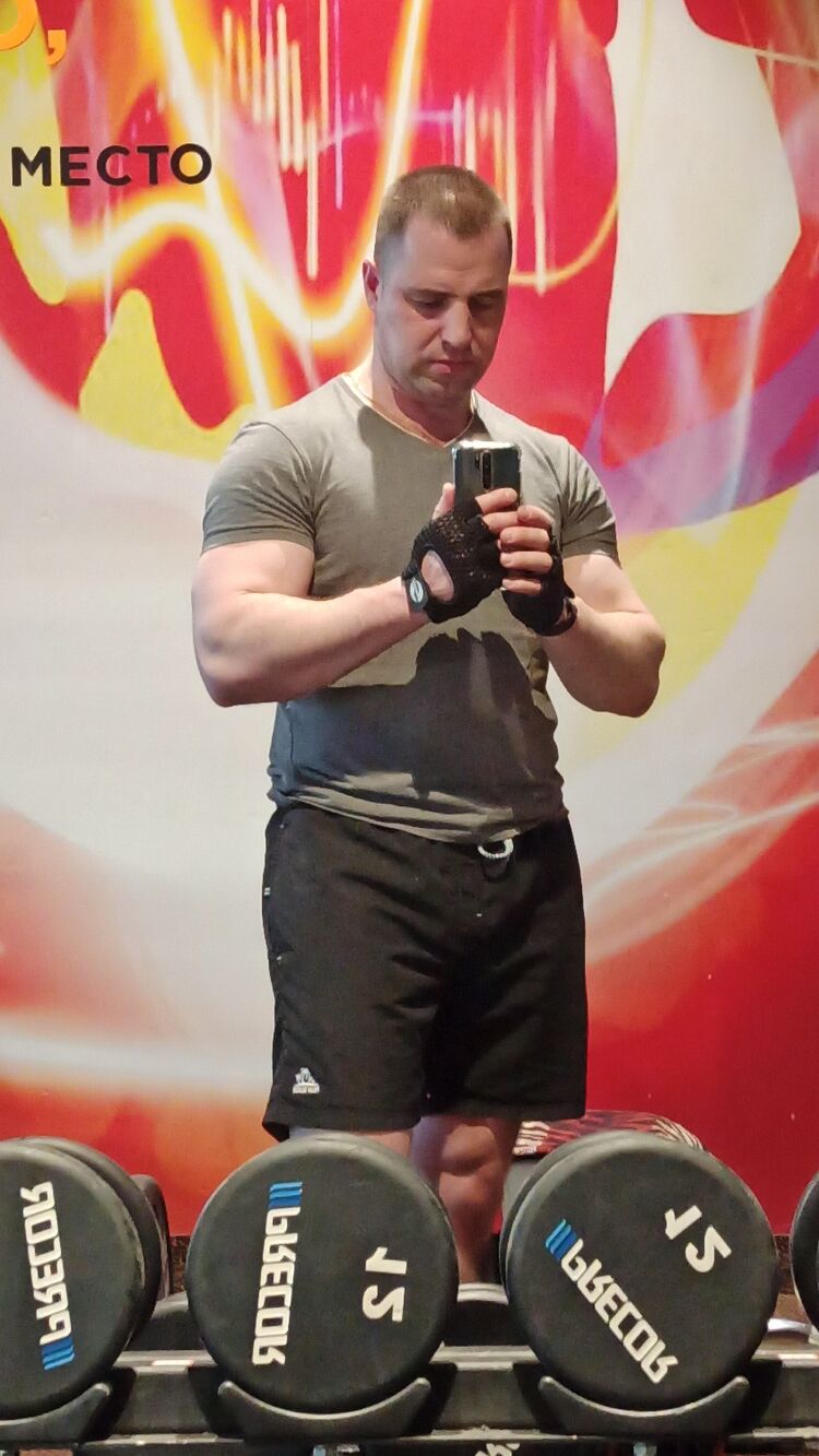  ,   Dima, 44 ,   ,   , c , 