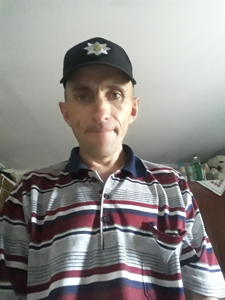  ,   Dmitro, 48 ,   ,   , c 