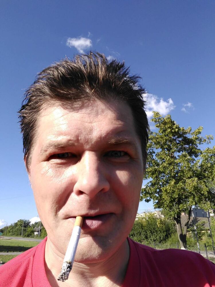  54305496  Yduard, 45 ,    