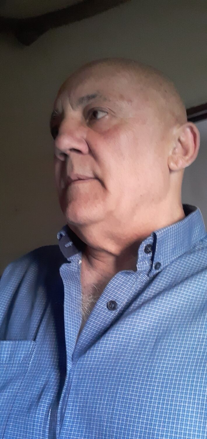  Backa Topola,   Rade, 61 ,   ,   , c , 