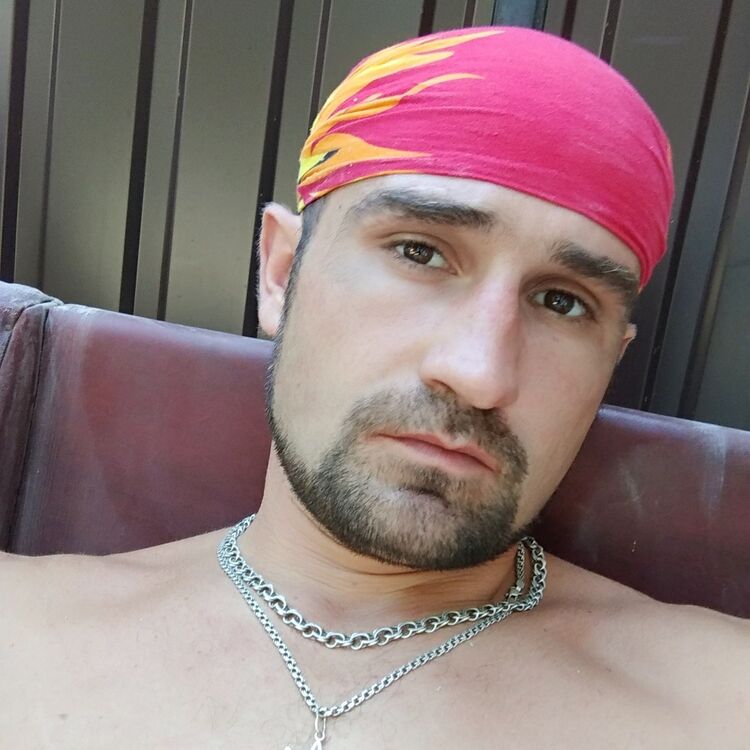  13929676  Nikolai, 37 ,    