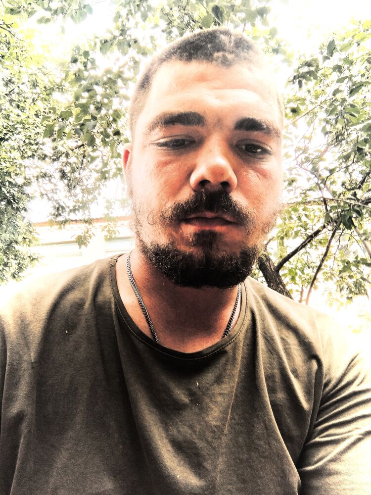  28004566  , 27 ,    