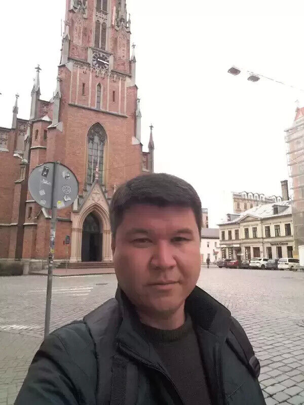  ,   Jon, 45 ,   