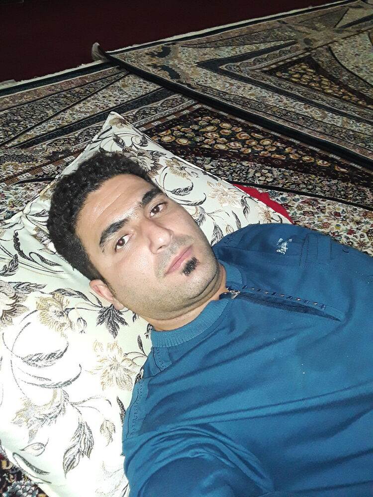  Muscat,   Kambiz, 39 ,   ,   , c 