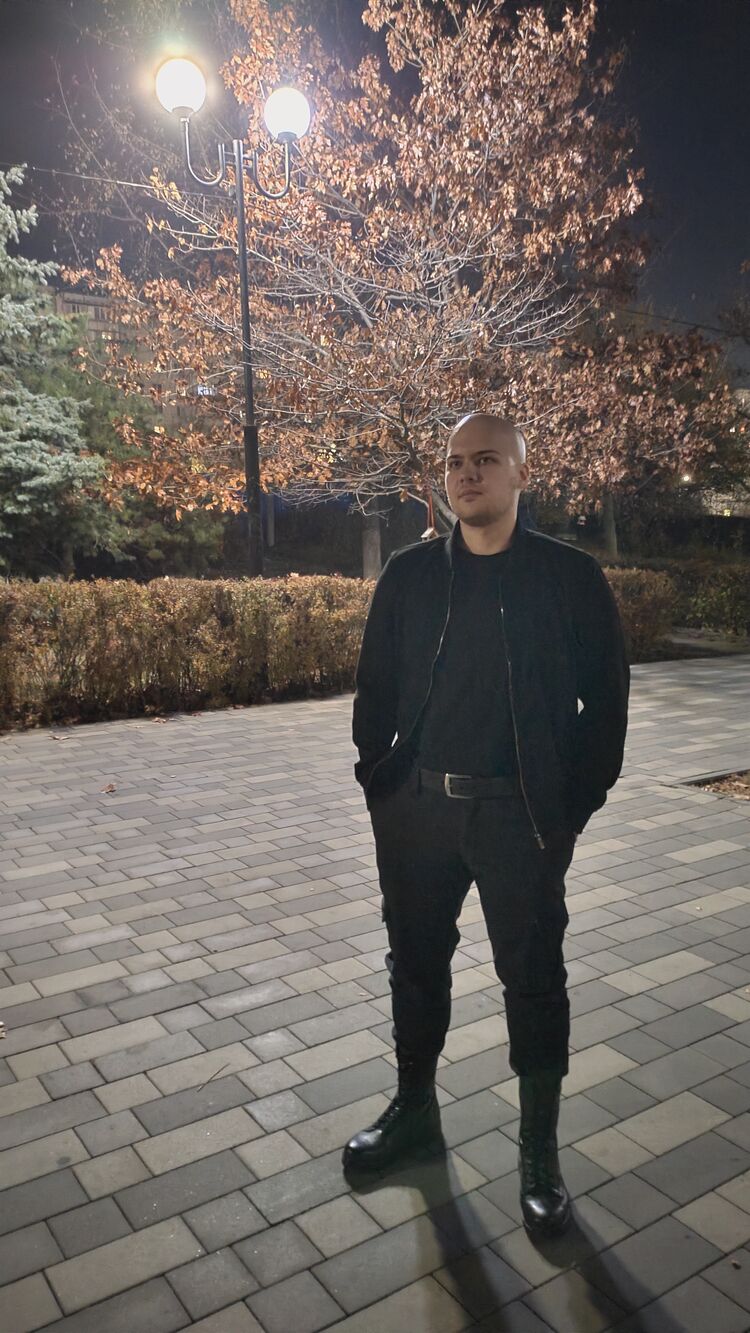  --,   , 24 ,   ,   