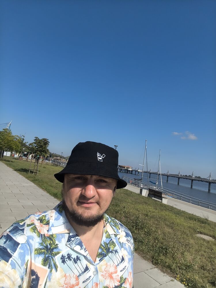  53442156  , 37 ,    