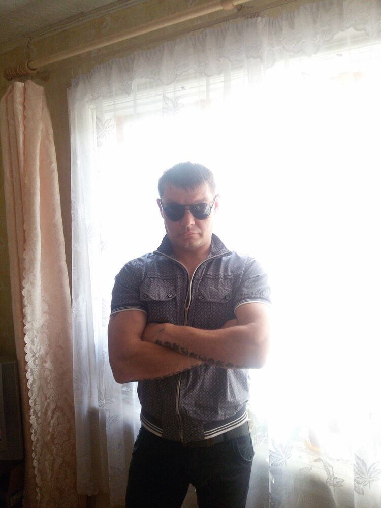  ,   Oleg, 42 ,   