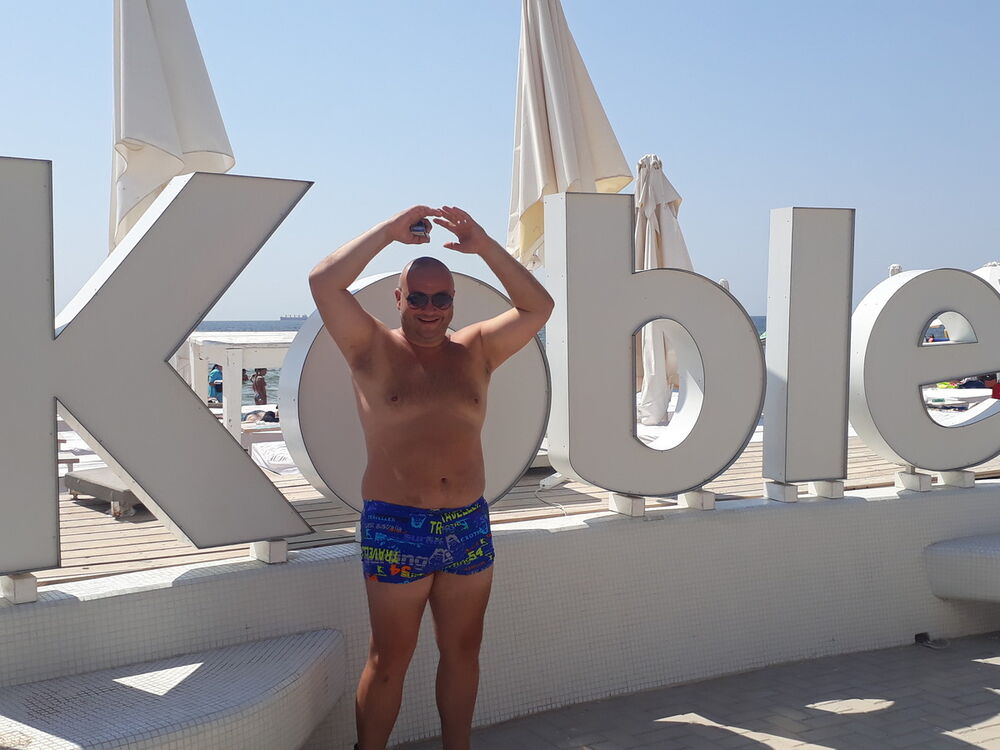  ,   Sergei, 44 ,   ,   , c 