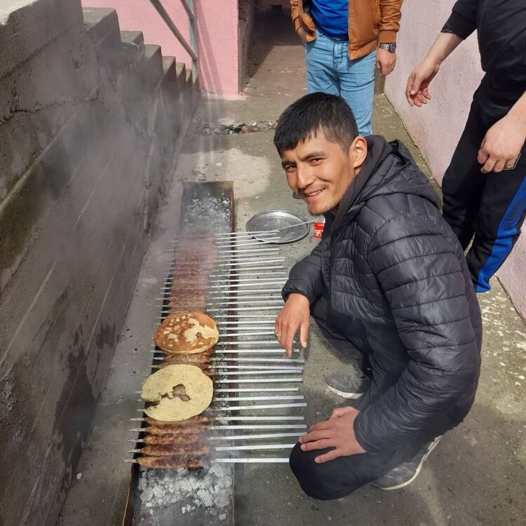  29585746  Ozodbek, 29 ,    