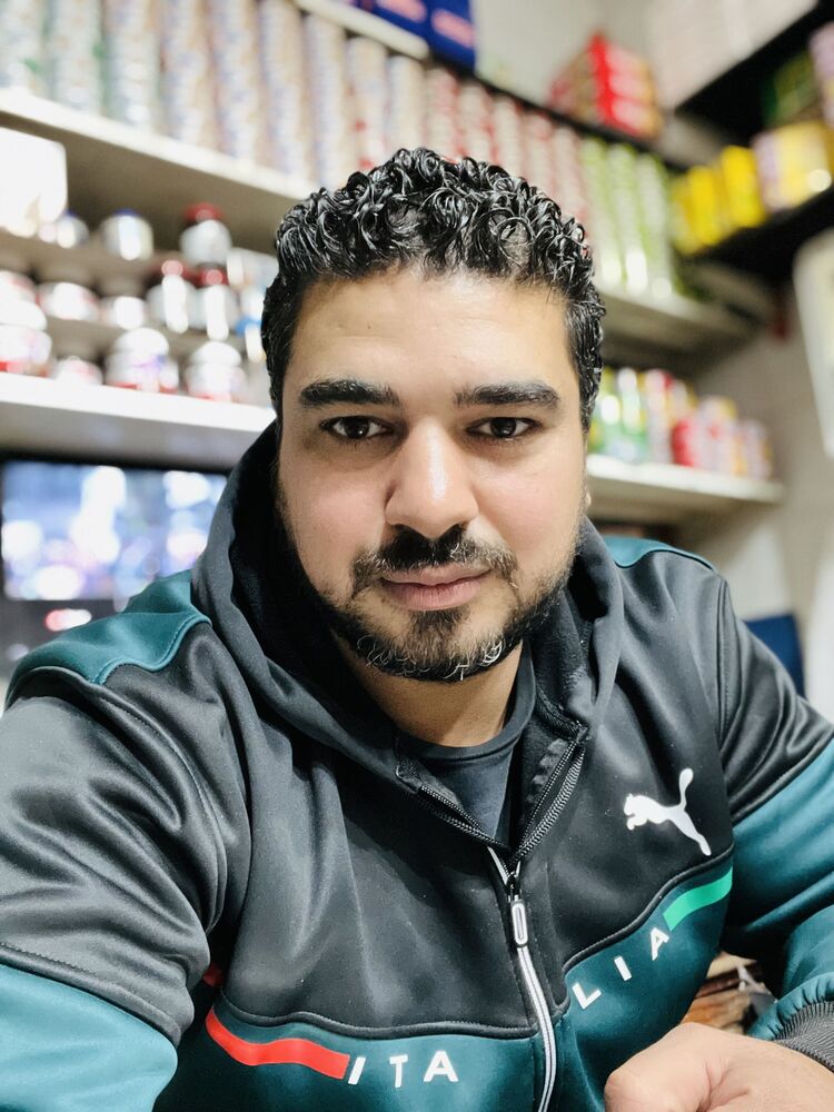  ,   Bebo, 37 ,   ,   