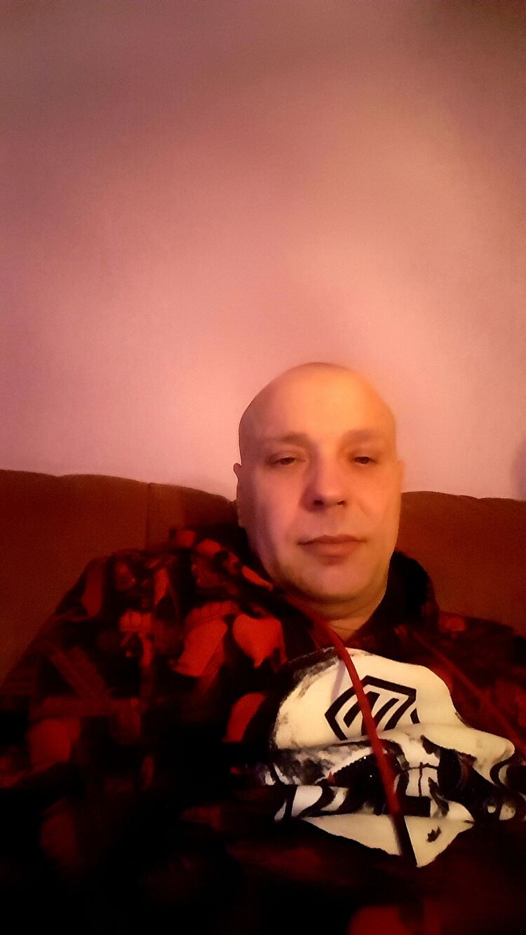  ,   Piotr, 45 ,  