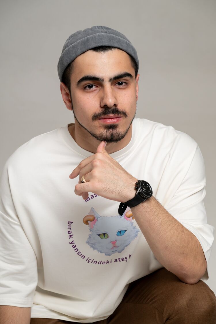  54289456  , 23 ,    -