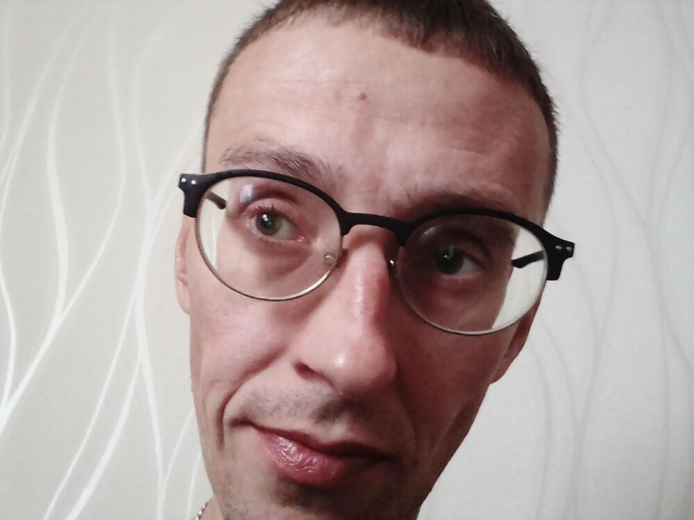  15678046  Sasha, 47 ,    