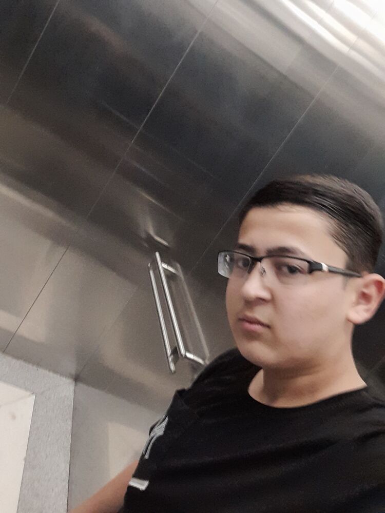  ,   Hajymuhammet, 19 ,  