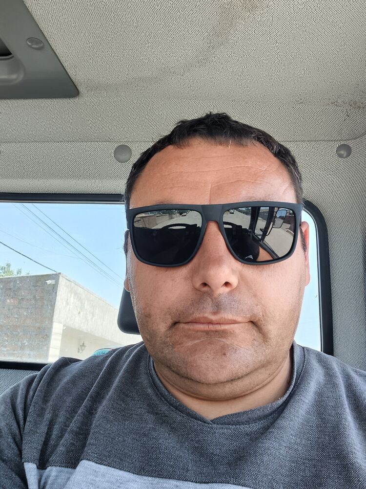  44159976  Xacho, 35 ,    