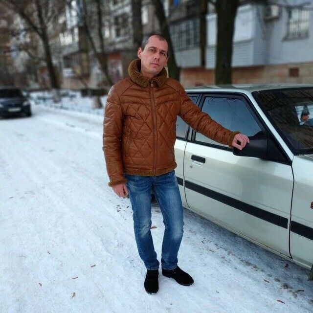  44255236  , 49 ,    