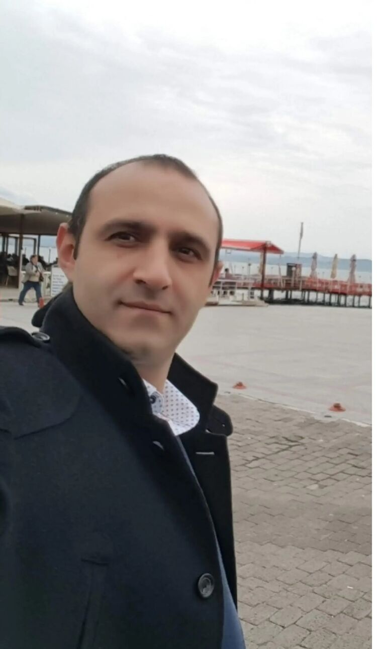  52974256  Tolga, 42 ,    Burhaniye