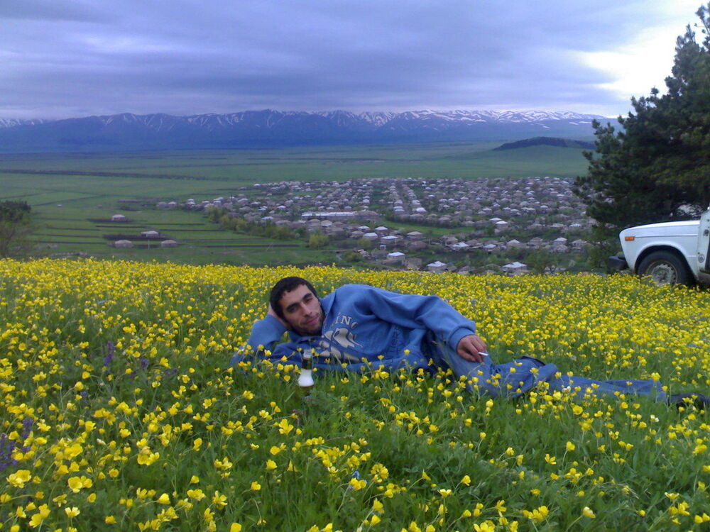  ,   Armen, 36 ,   ,   , c 
