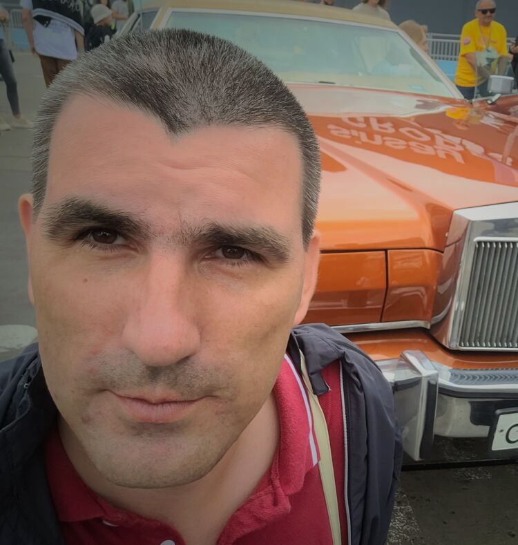  48651586  , 39 ,    