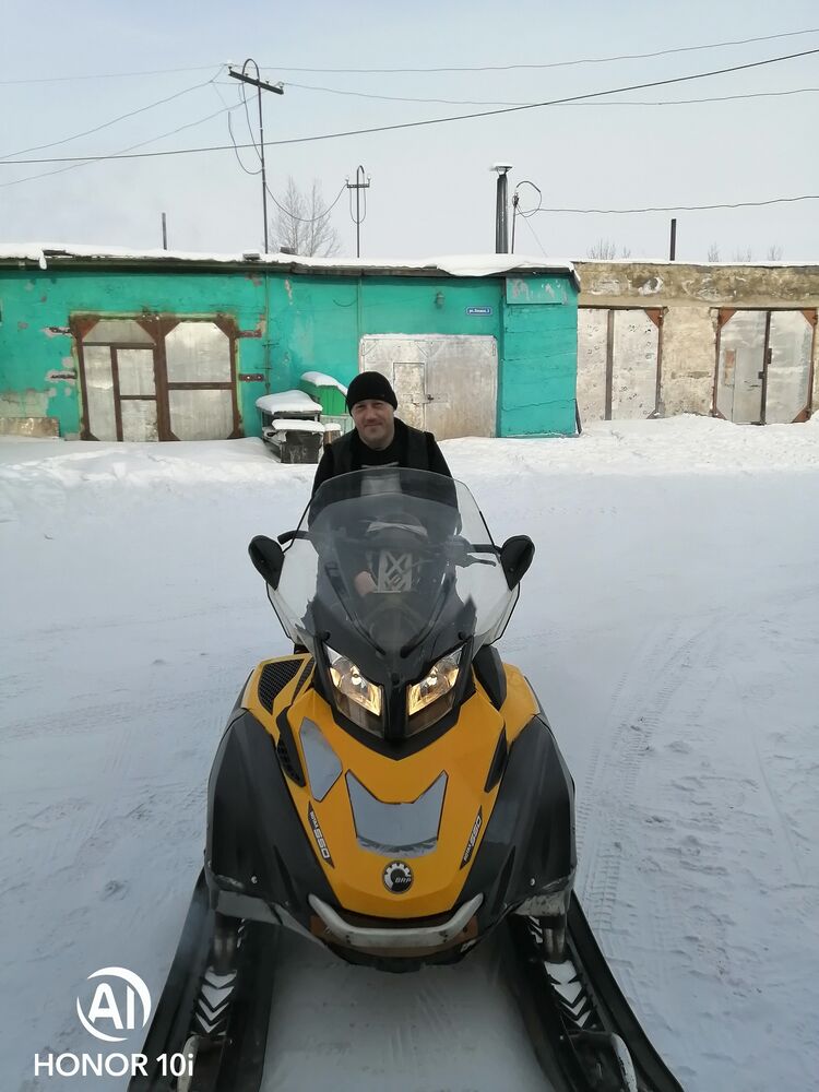  46518186  , 40 ,    