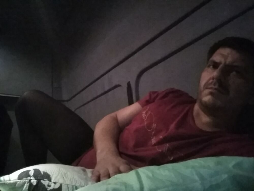  ,   Nikolas, 42 ,   ,   , c 