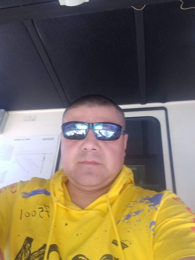  46429786  , 41 ,    