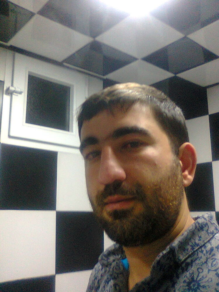  ,   Eliw, 38 ,   