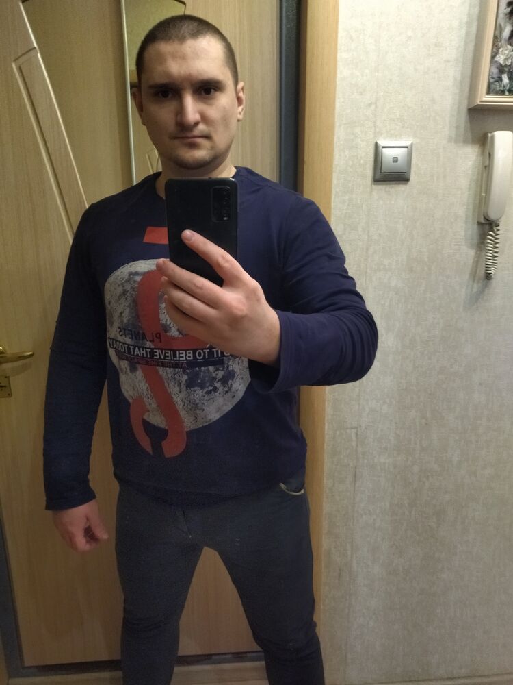  27076986  Vlad, 28 ,     