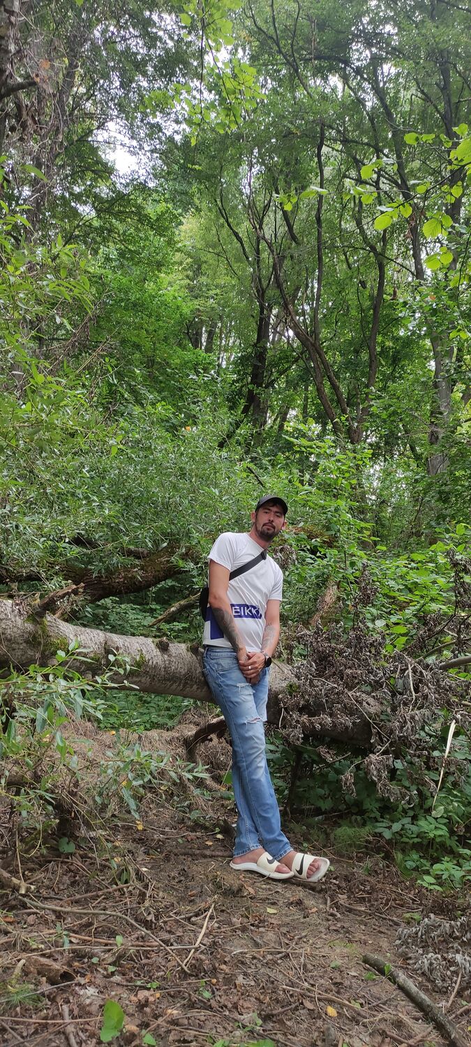  53369836  Pavel, 34 ,    