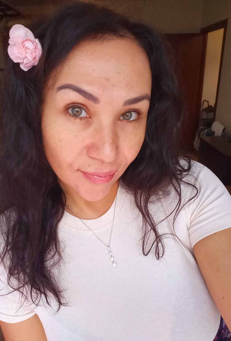  ,   Regina, 34 ,     , c , 