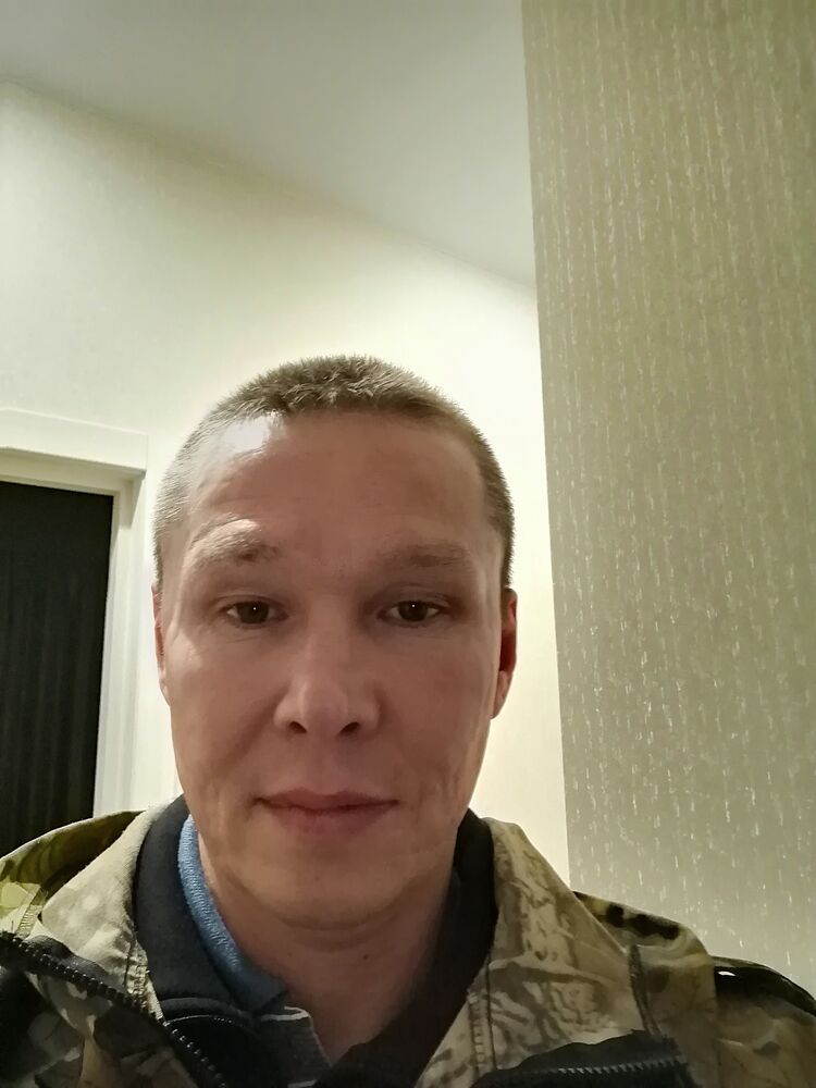  25914676  Sergey, 51 ,    