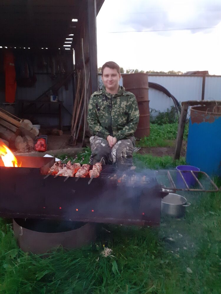  31081596  , 21 ,    