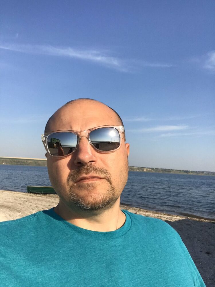  -,   Anton, 45 ,   ,   , c 