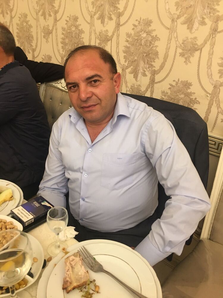  24714746  Ilham, 48 ,    